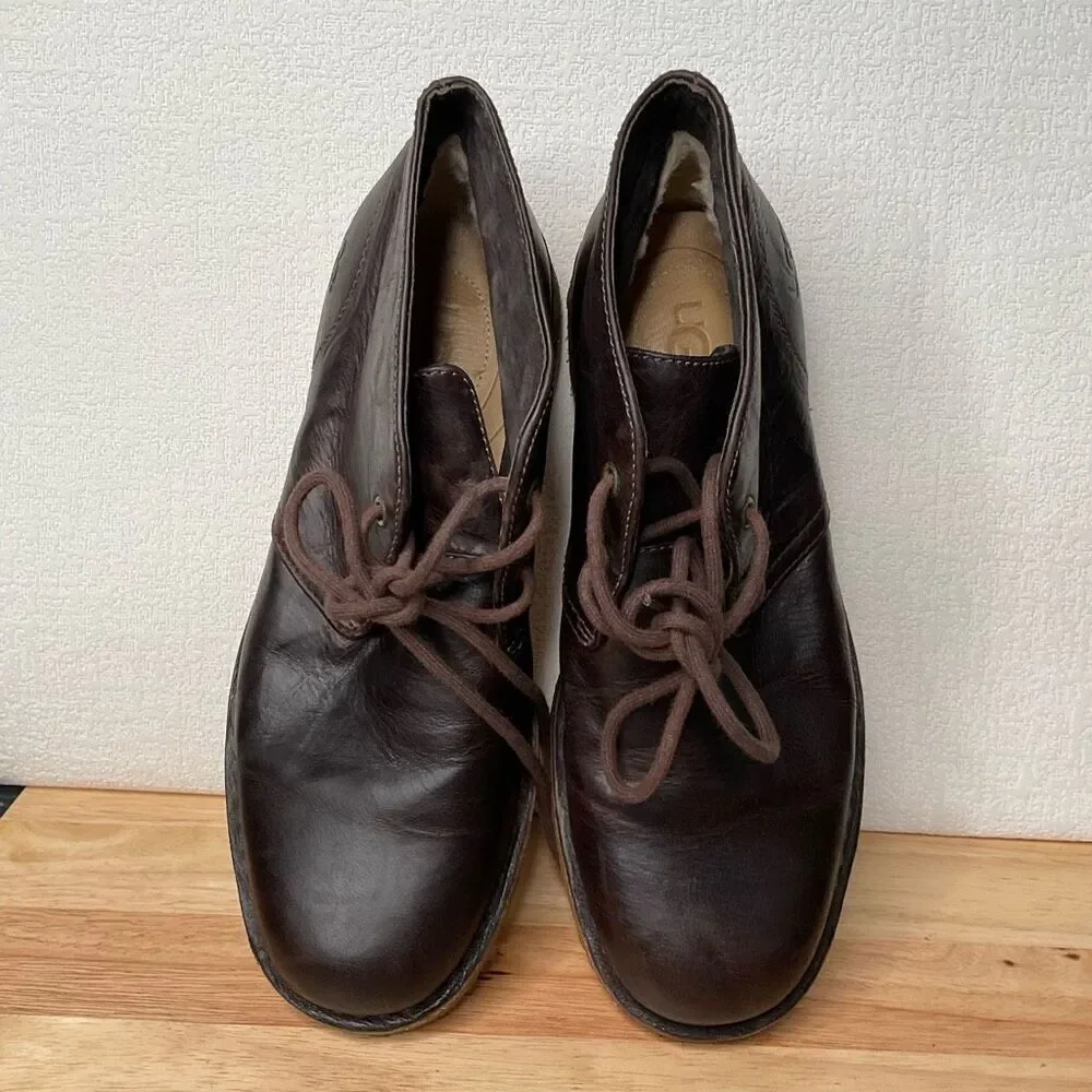 UGG‎ Leighton Chukka Boot size 7 Men’s 3275 Leather Shoes Chocolate Brown 2 eye